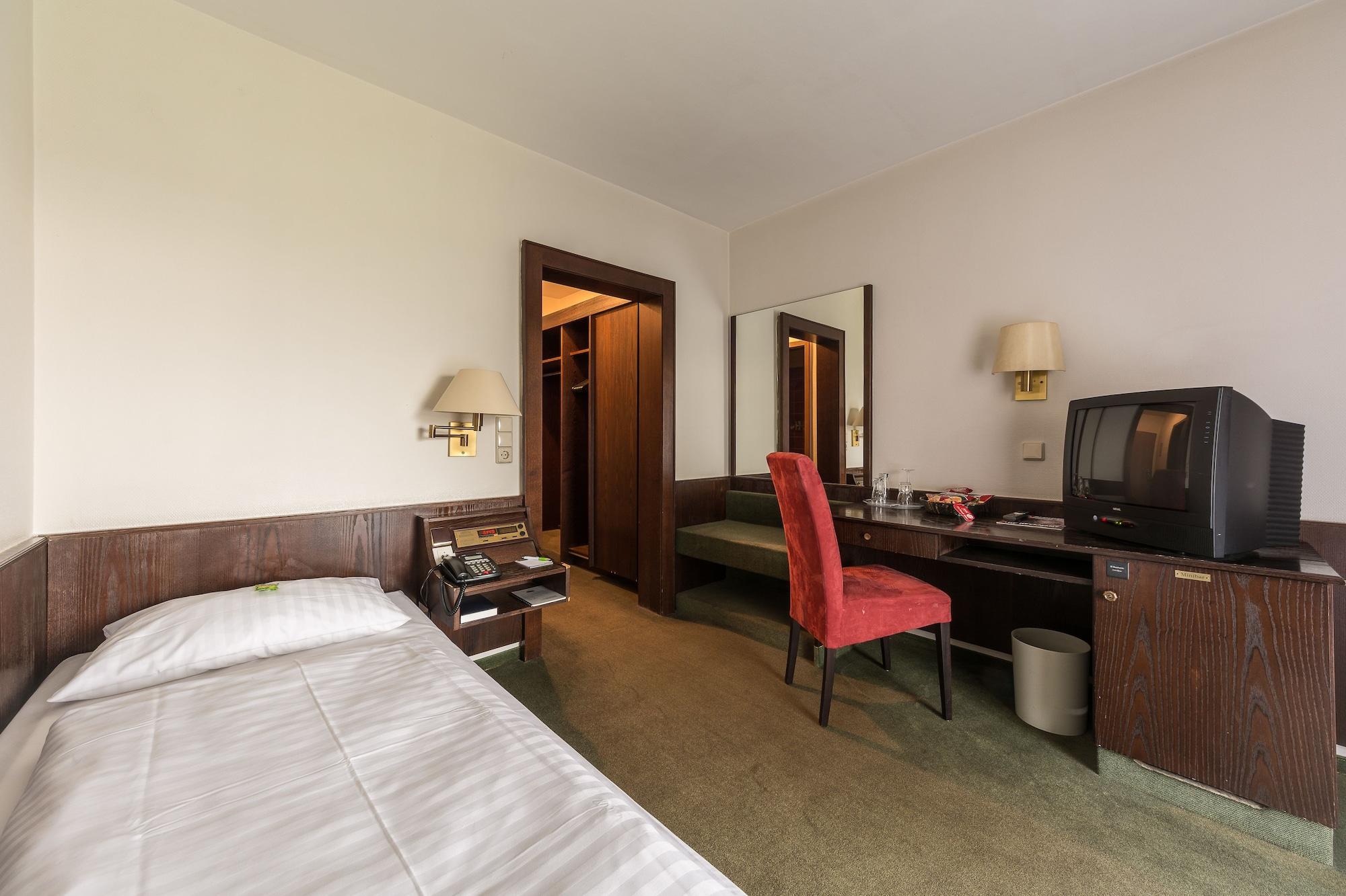 Parkhotel Frankfurt-Roedermark Rodgau Esterno foto