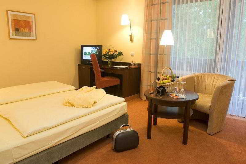 Parkhotel Frankfurt-Roedermark Rodgau Esterno foto